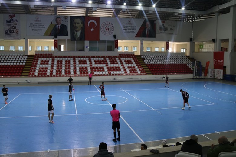 FUTSAL GENÇLER ERKEK MÜSABAKALARI BAŞLADI