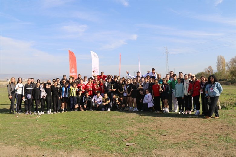 EŞREF AYDIN KROS LİGİ 1. KADEME YARIŞMALARI GÖZLEK PARKURUNDA TAMAMLANDI 